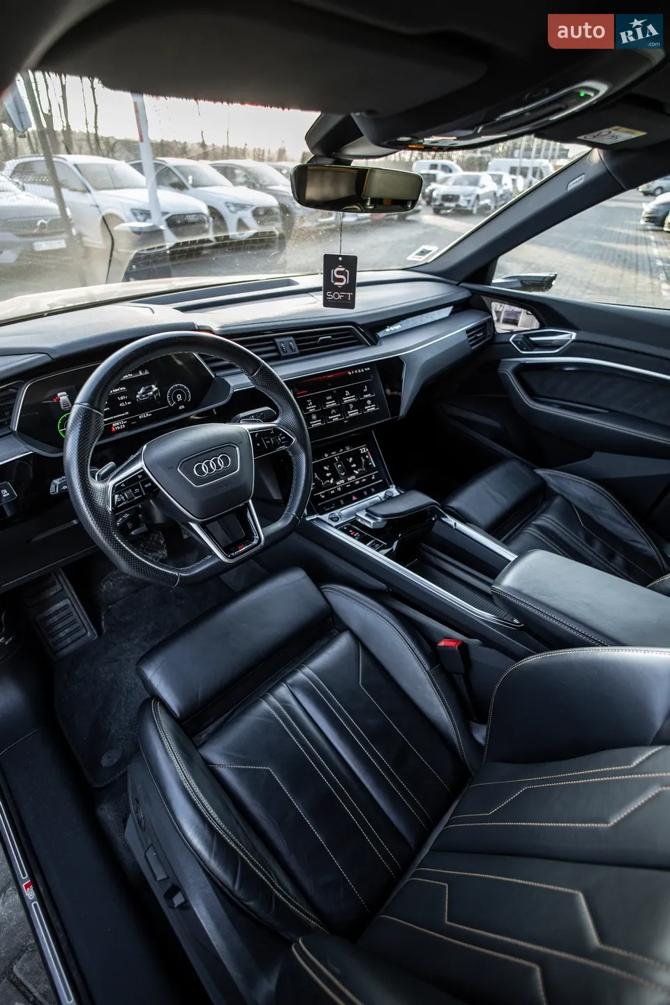 2022 Audi e-tron Sportback - мініатюра 16