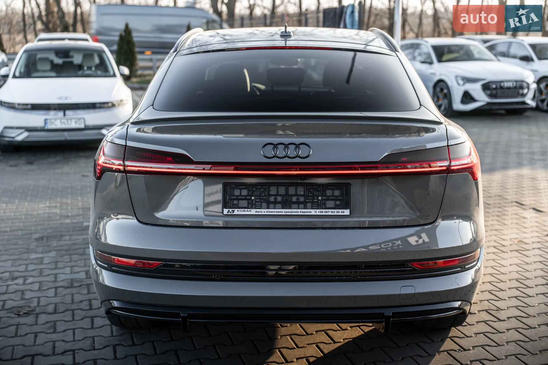 2022 Audi e-tron Sportback - мініатюра 28