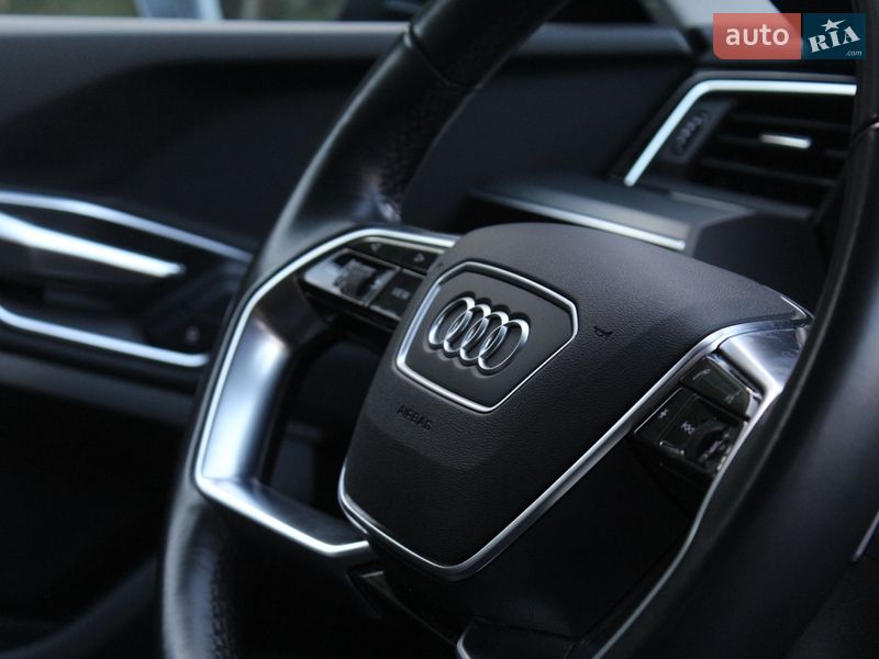 Внедорожник / Кроссовер Audi e-tron Sportback 2022 в Киеве