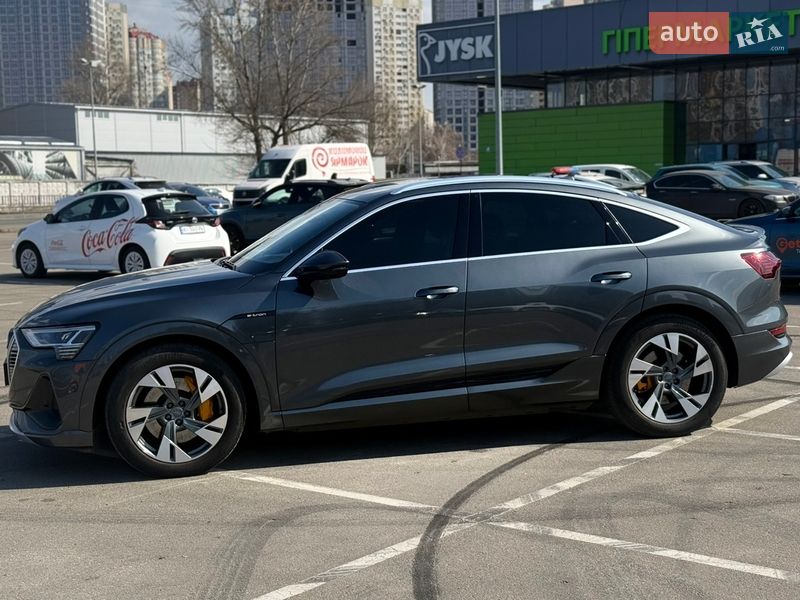 Внедорожник / Кроссовер Audi e-tron Sportback 2020 в Киеве