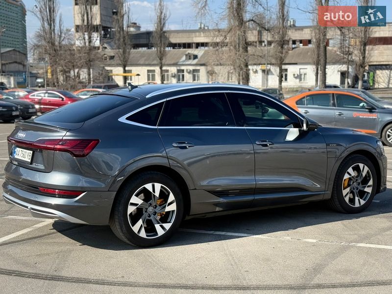 Внедорожник / Кроссовер Audi e-tron Sportback 2020 в Киеве