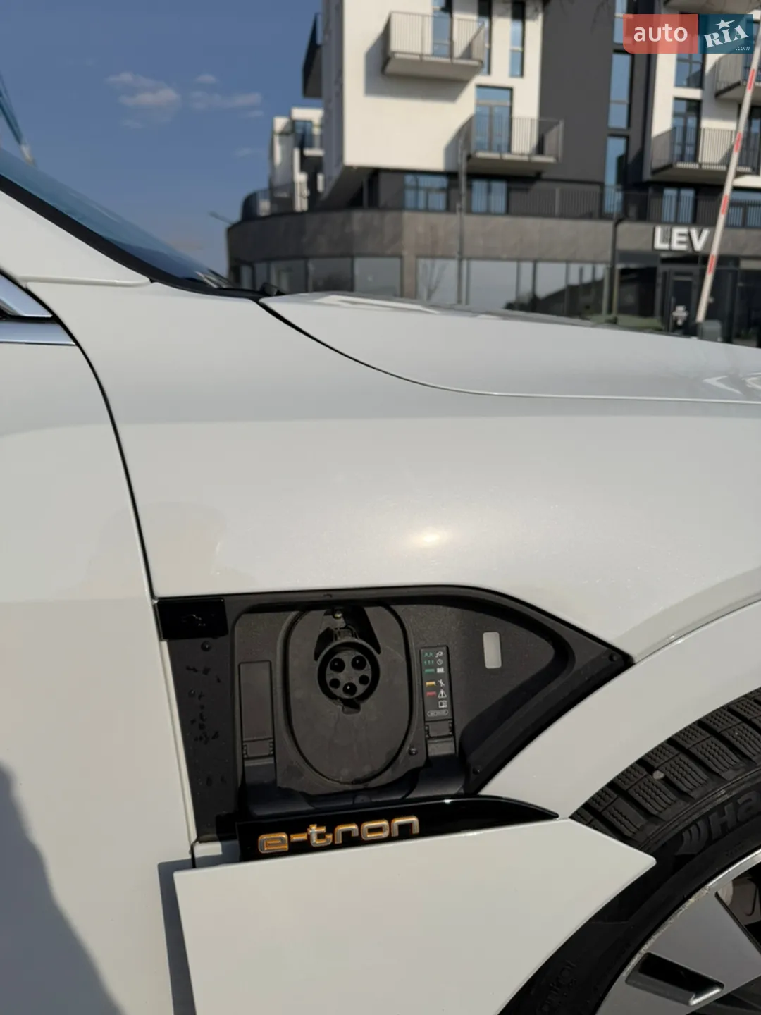 2022 Audi e-tron Sportback - мініатюра 34