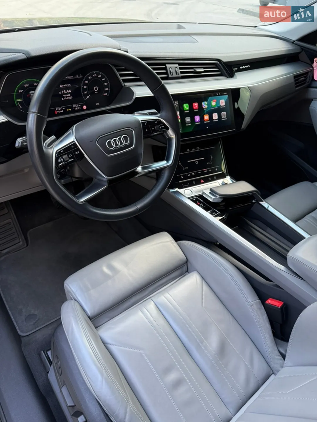 2020 Audi e-tron Sportback - мініатюра 30