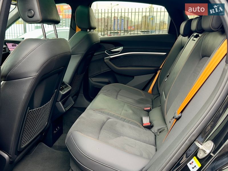 Внедорожник / Кроссовер Audi e-tron Sportback 2022 в Киеве