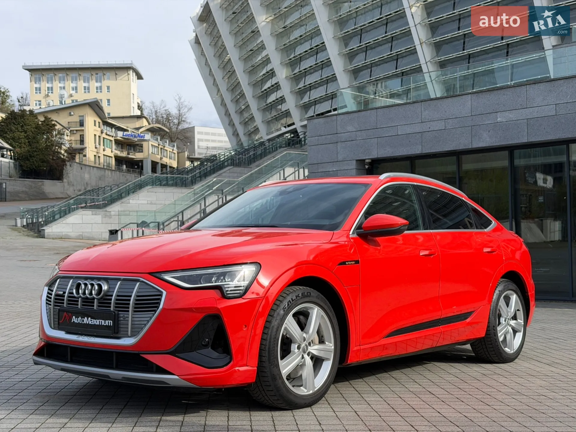 2020 Audi e-tron Sportback - мініатюра 3