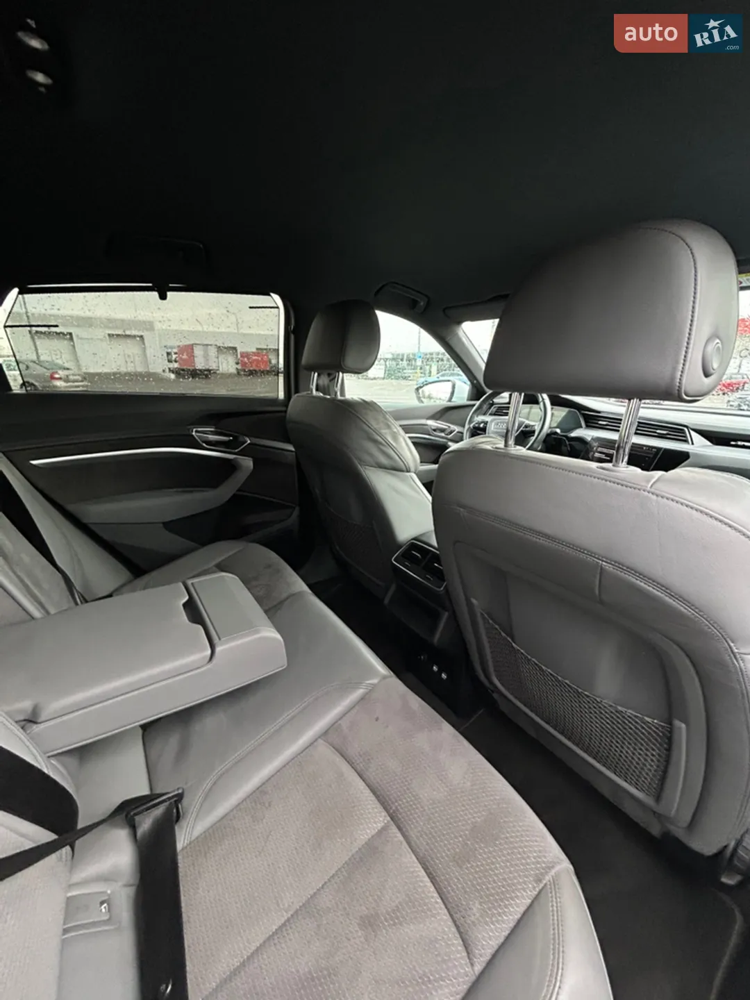 2020 Audi e-tron Sportback - мініатюра 19