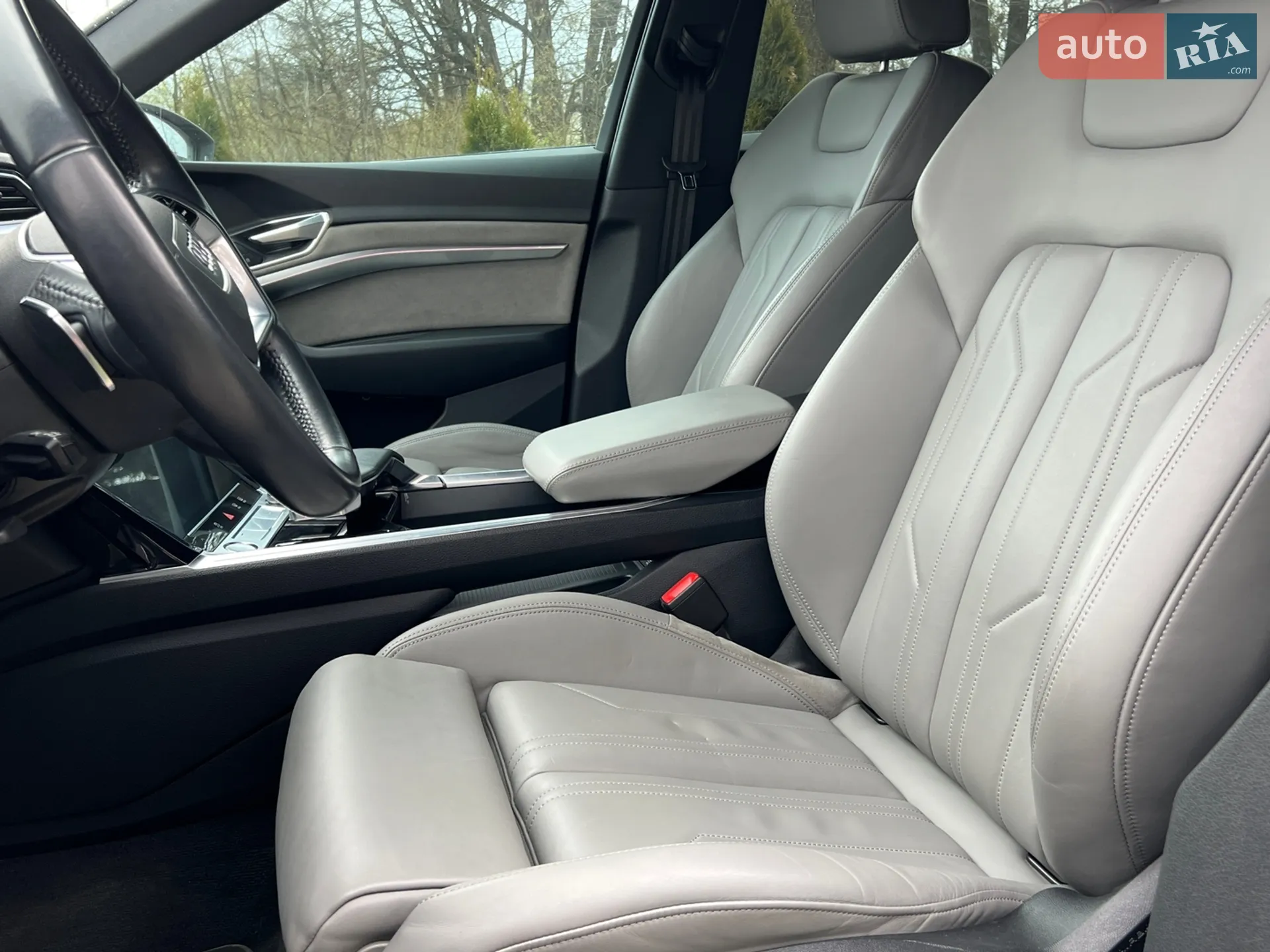 2020 Audi e-tron Sportback - мініатюра 13