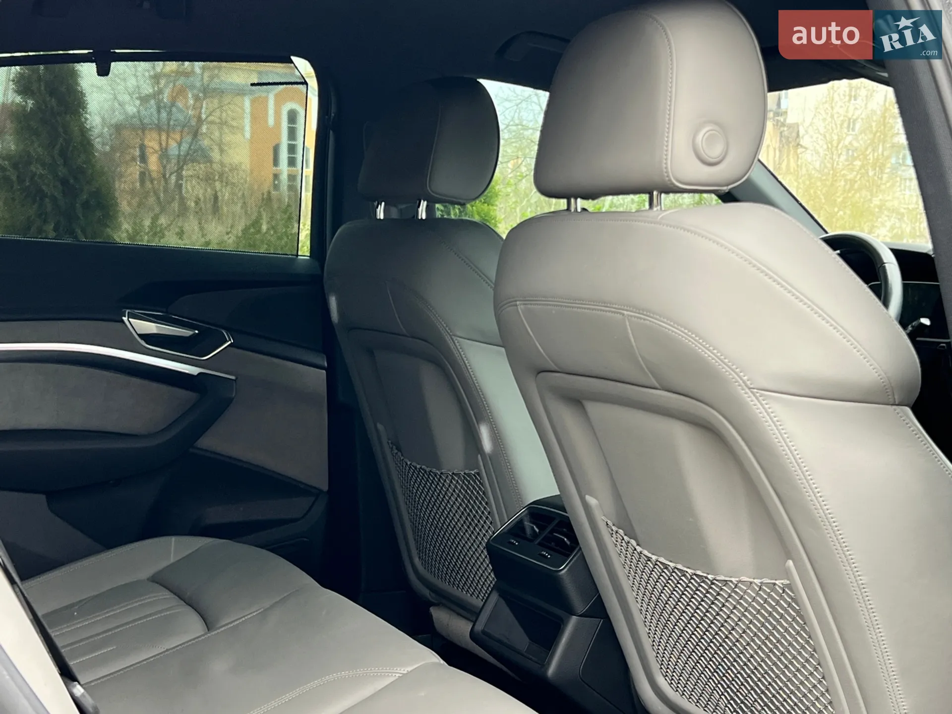 2020 Audi e-tron Sportback - мініатюра 18