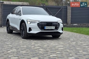 Позашляховик / Кросовер Audi e-tron Sportback 2020 в Радомишлі