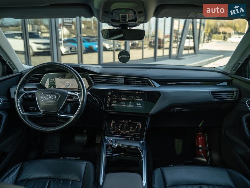 Внедорожник / Кроссовер Audi e-tron Sportback 2020 в Черновцах