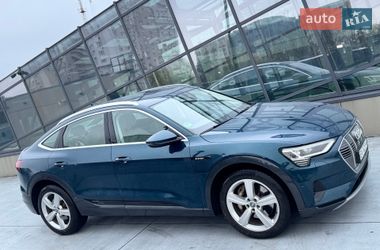 Позашляховик / Кросовер Audi e-tron Sportback 2020 в Києві