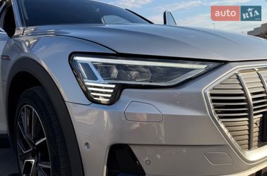 Внедорожник / Кроссовер Audi e-tron Sportback 2020 в Львове