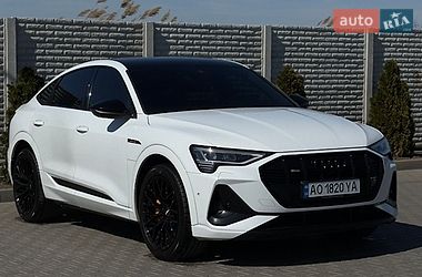 Позашляховик / Кросовер Audi e-tron Sportback 2020 в Дніпрі