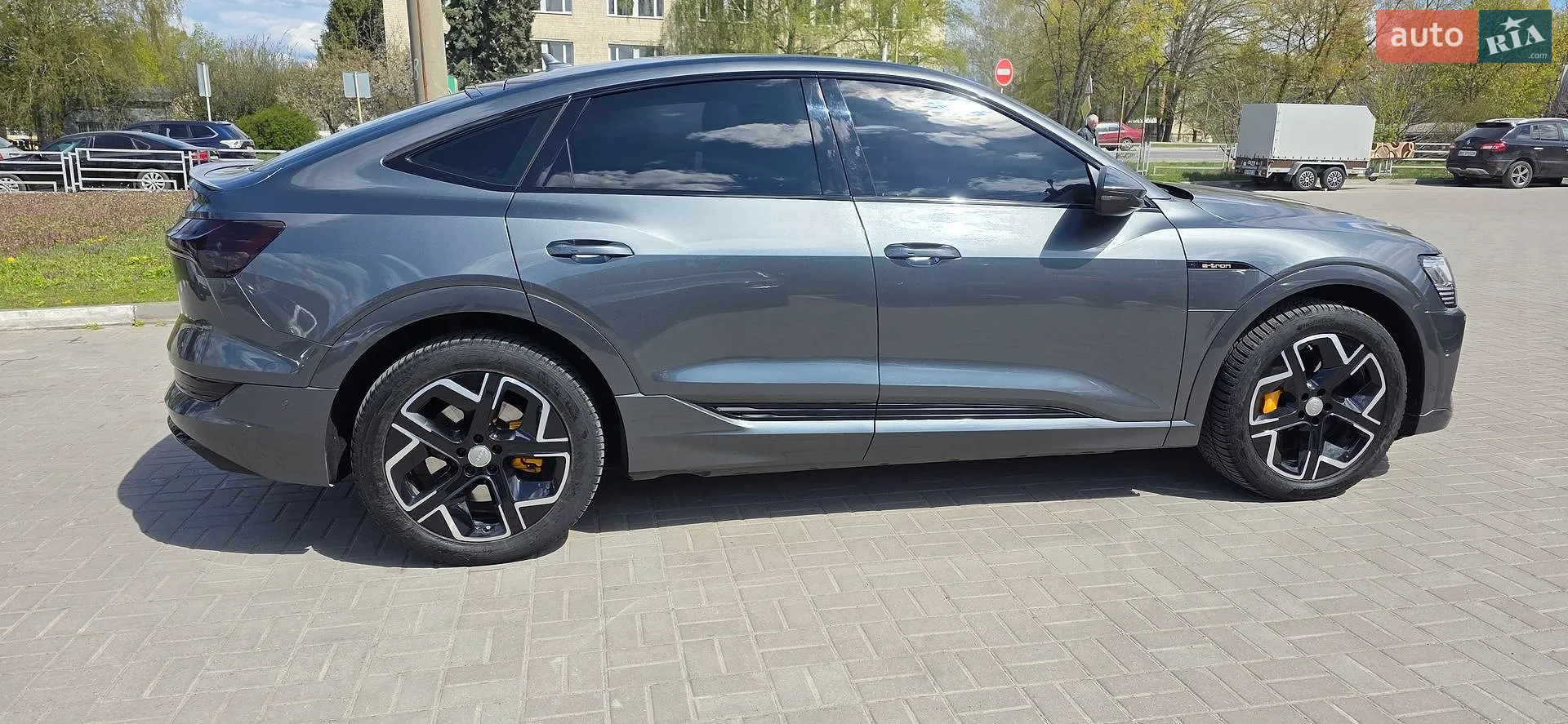 2021 Audi e-tron Sportback - мініатюра 16