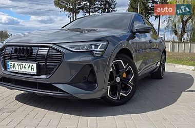 Позашляховик / Кросовер Audi e-tron Sportback 2021 в Тернополі