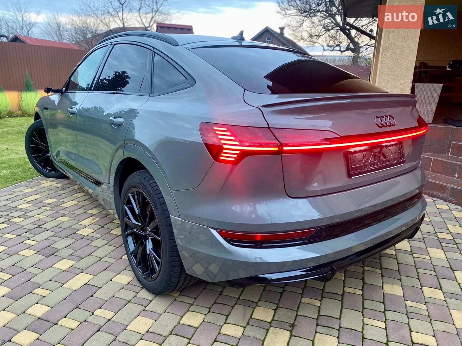 2022 Audi e-tron Sportback - мініатюра 4