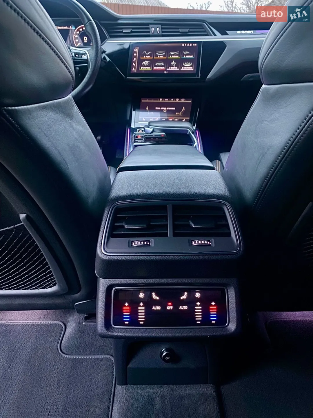 2022 Audi e-tron Sportback - мініатюра 17