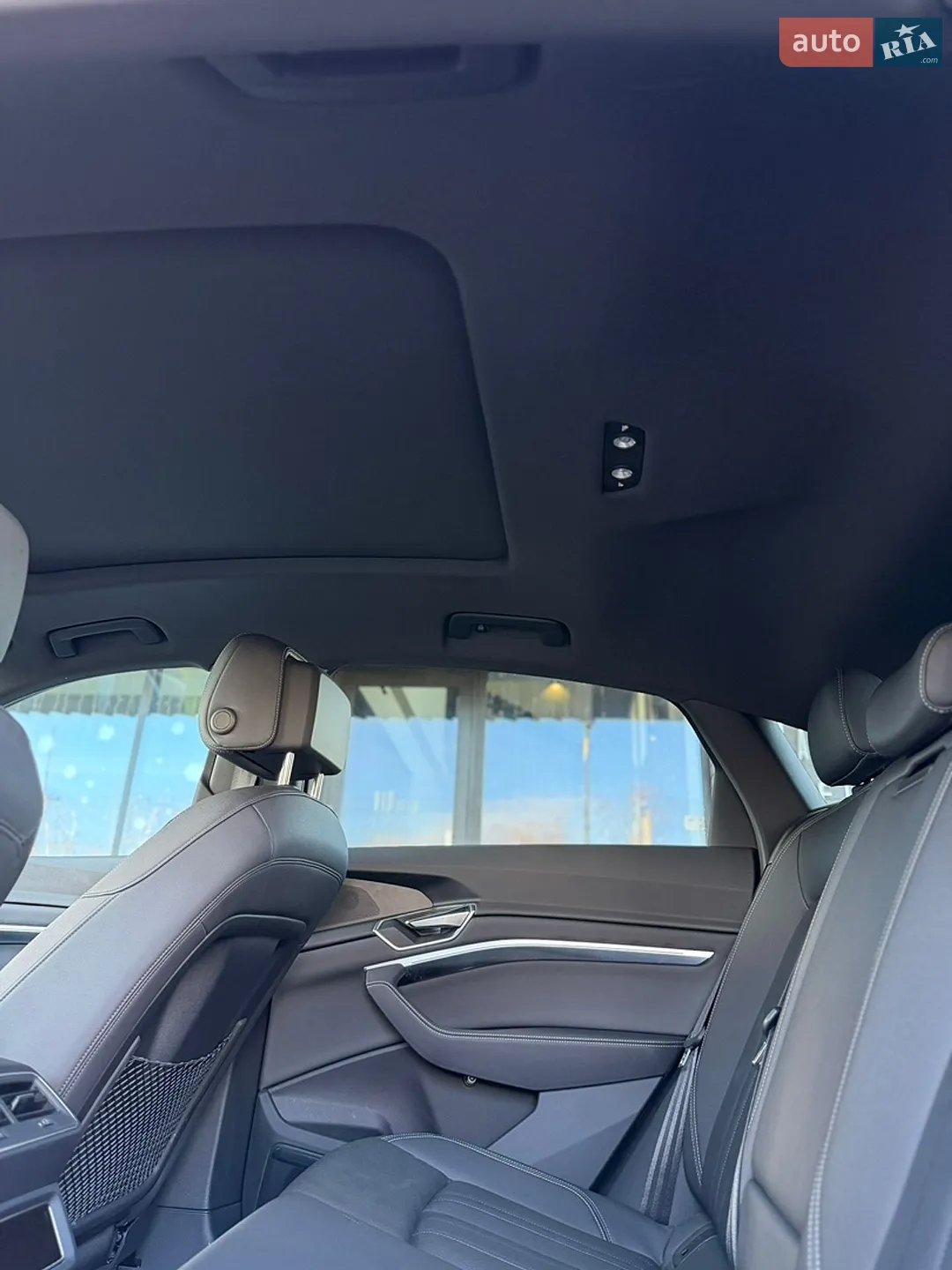 2022 Audi e-tron Sportback - мініатюра 22