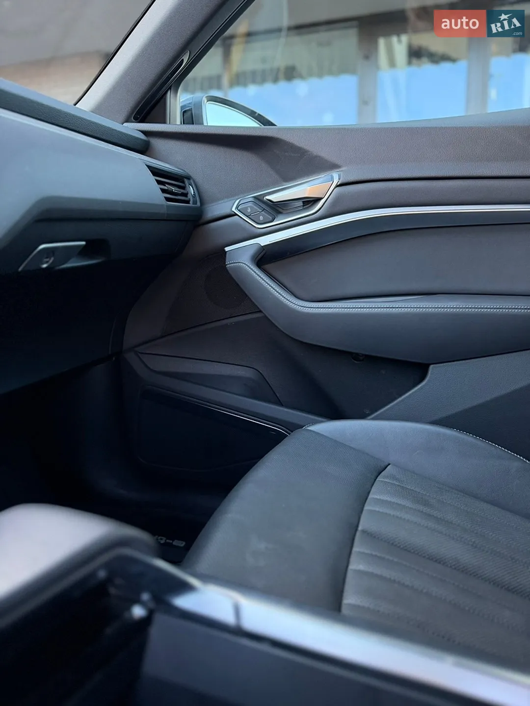 2022 Audi e-tron Sportback - мініатюра 32