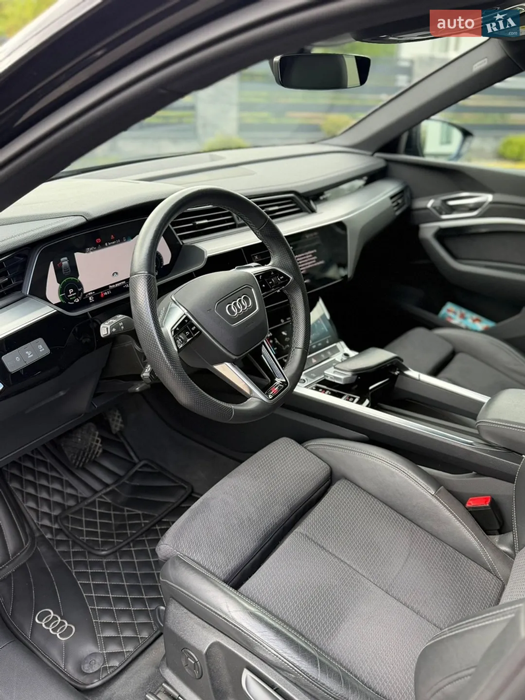 2022 Audi e-tron Sportback - мініатюра 7