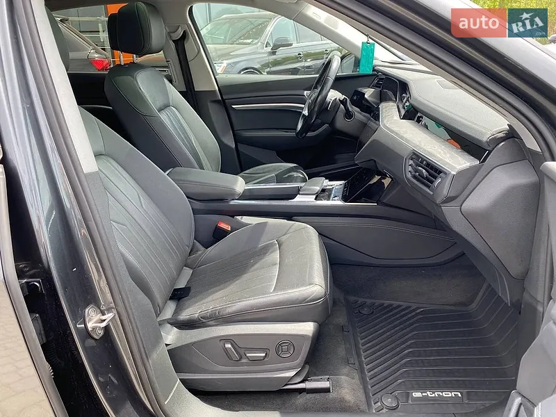 Audi e-tron Sportback 2021 VIN WA12AAGE2MB012331 фото оголошення 25 з 59