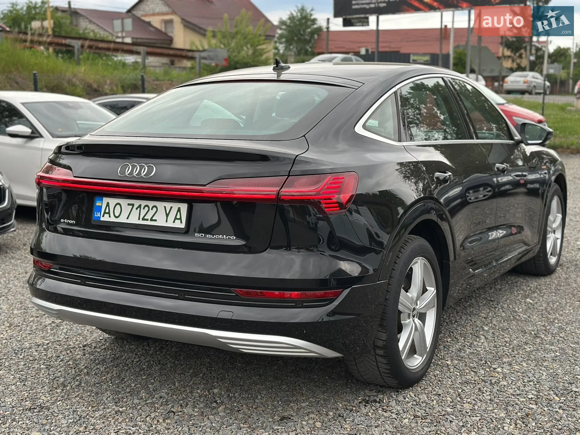 2020 Audi e-tron Sportback - мініатюра 3