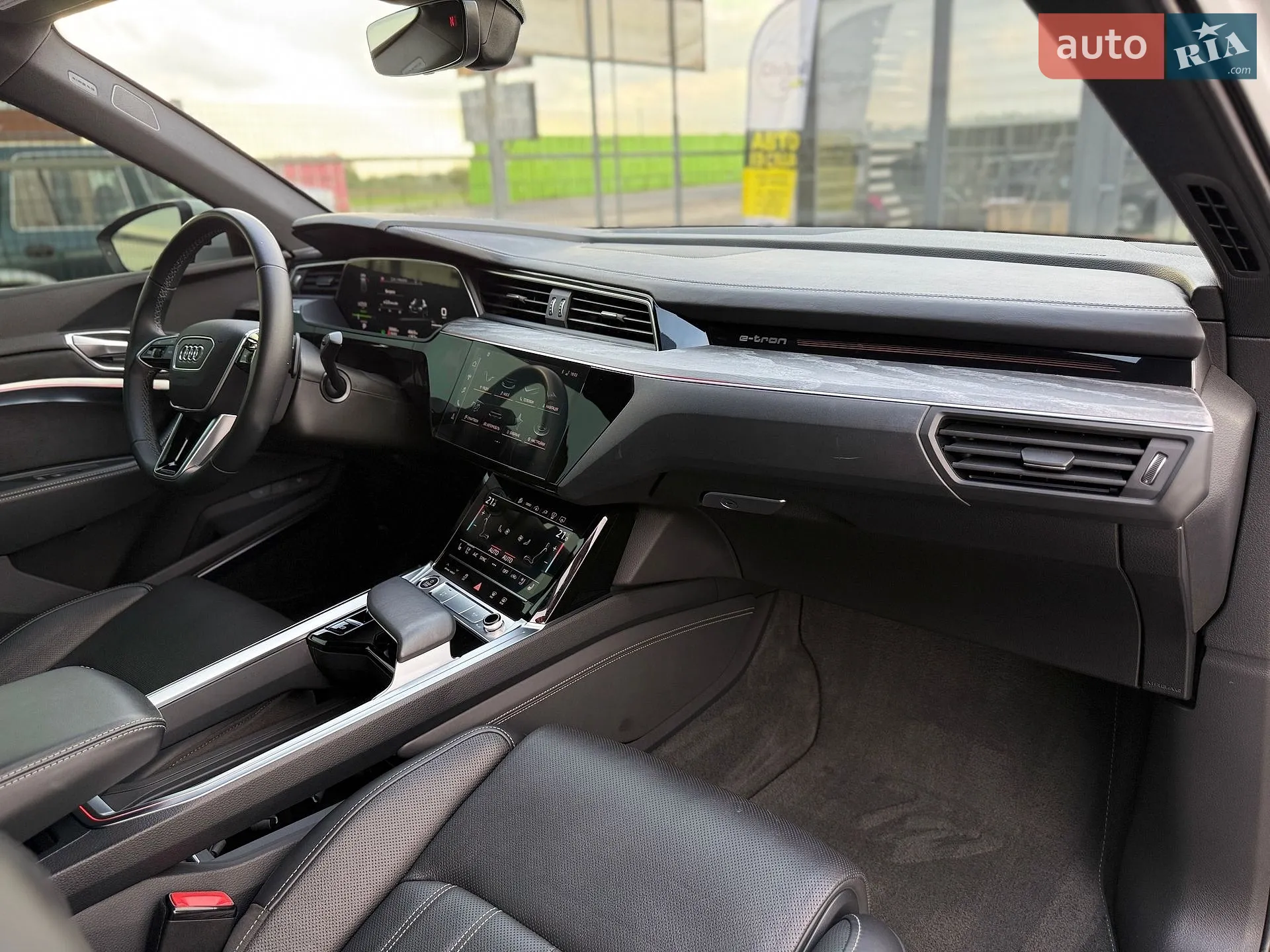 2022 Audi e-tron Sportback - мініатюра 27