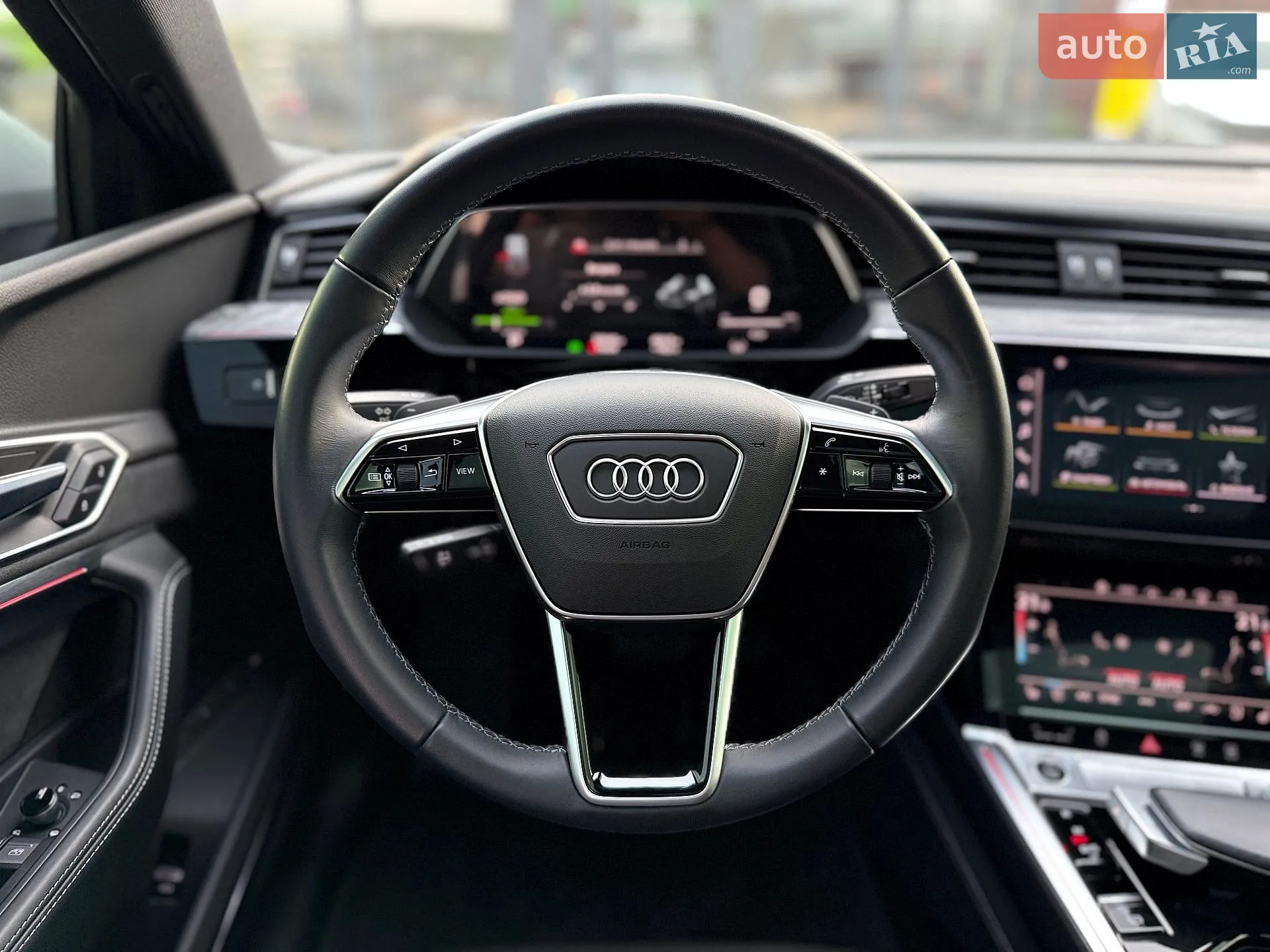 2022 Audi e-tron Sportback - мініатюра 28