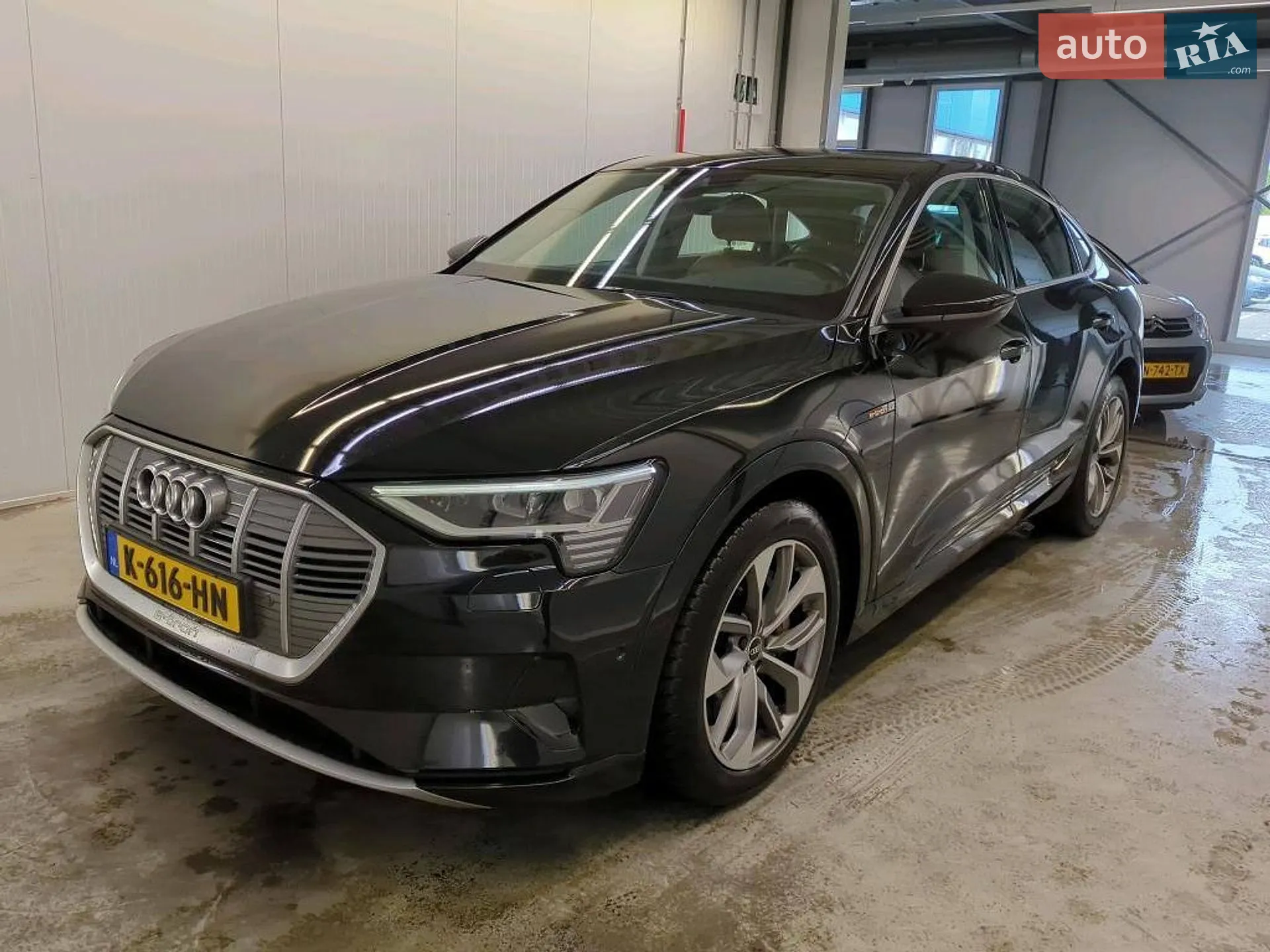 2020 Audi e-tron Sportback - мініатюра 4