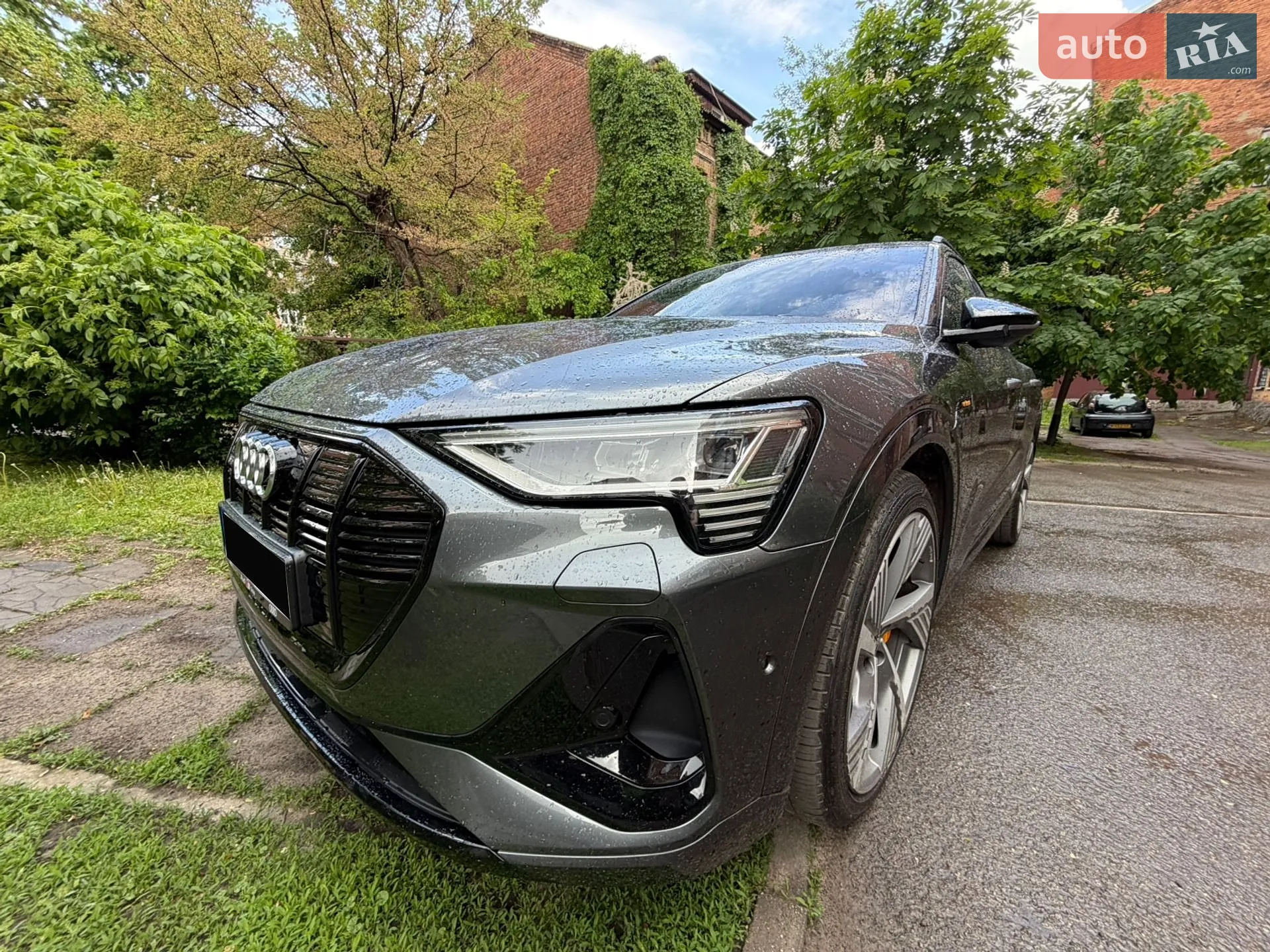 2021 Audi e-tron Sportback - мініатюра 2