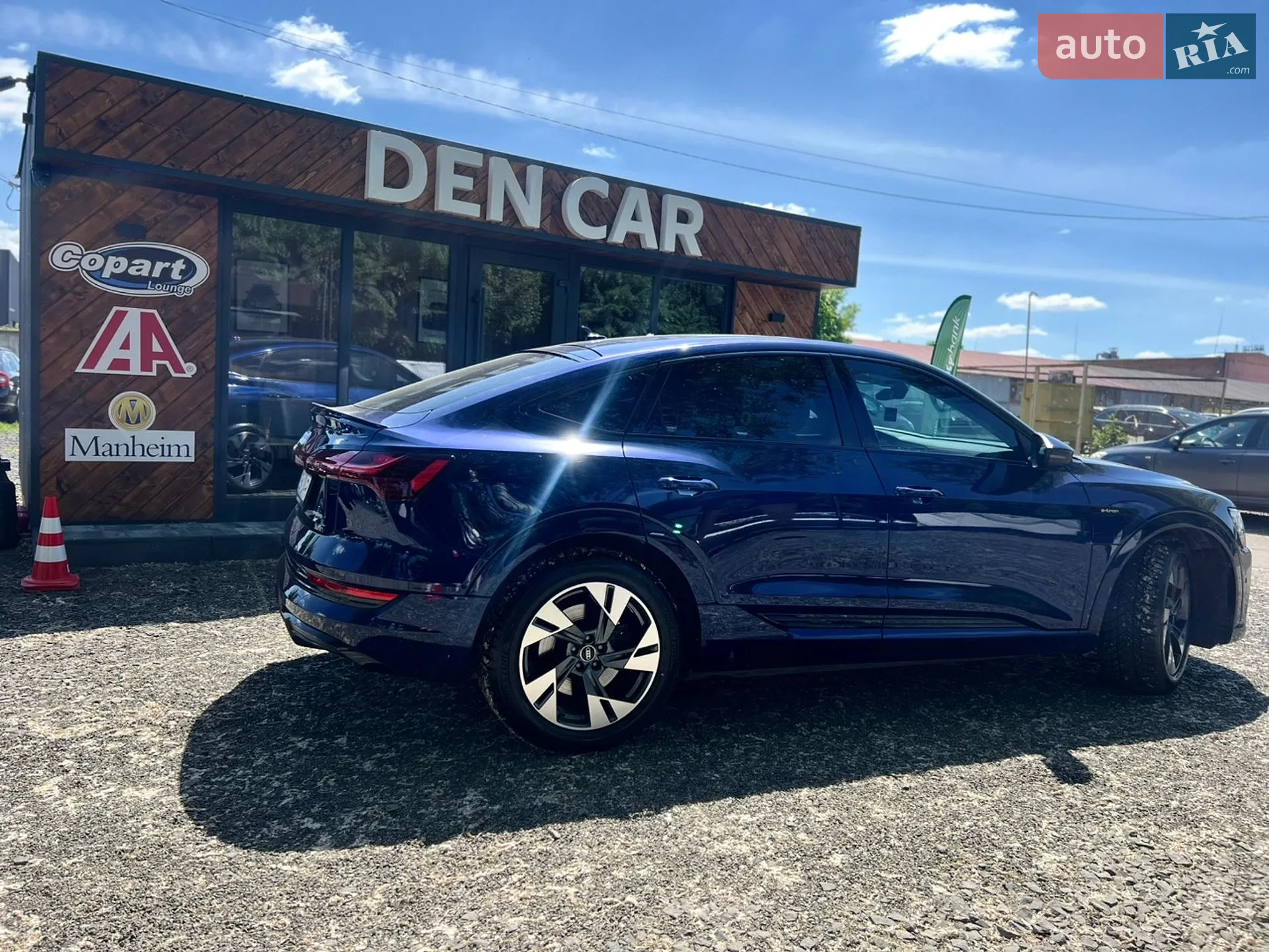 2022 Audi e-tron Sportback - мініатюра 2