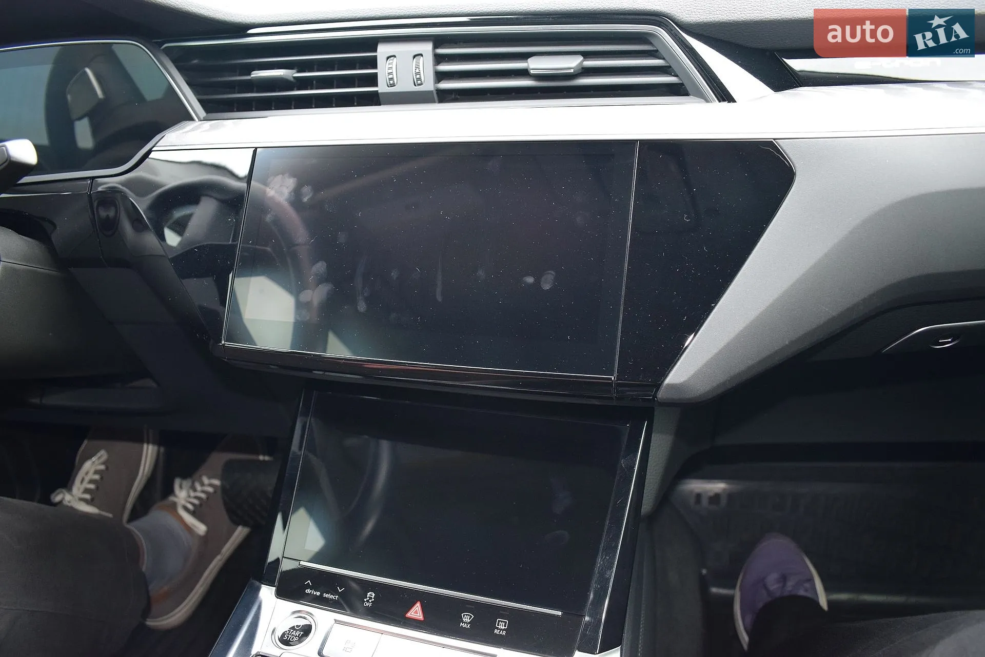 2020 Audi e-tron Sportback - мініатюра 12