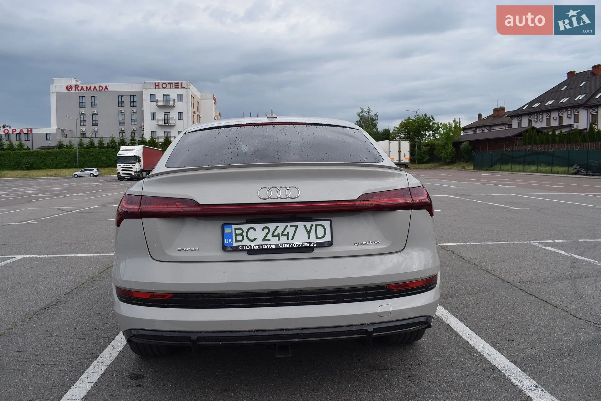 2020 Audi e-tron Sportback - мініатюра 5
