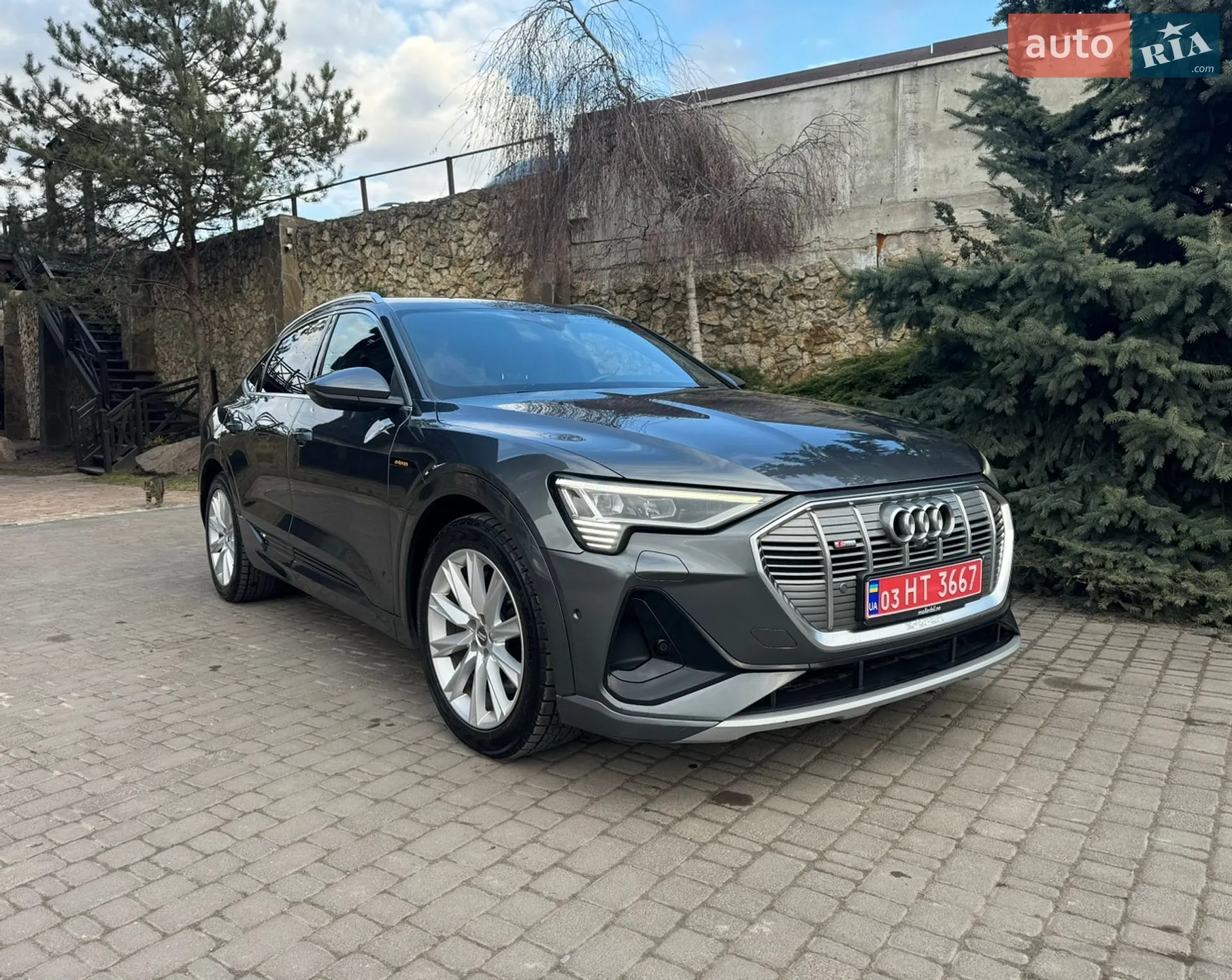 2020 Audi e-tron Sportback - мініатюра 4