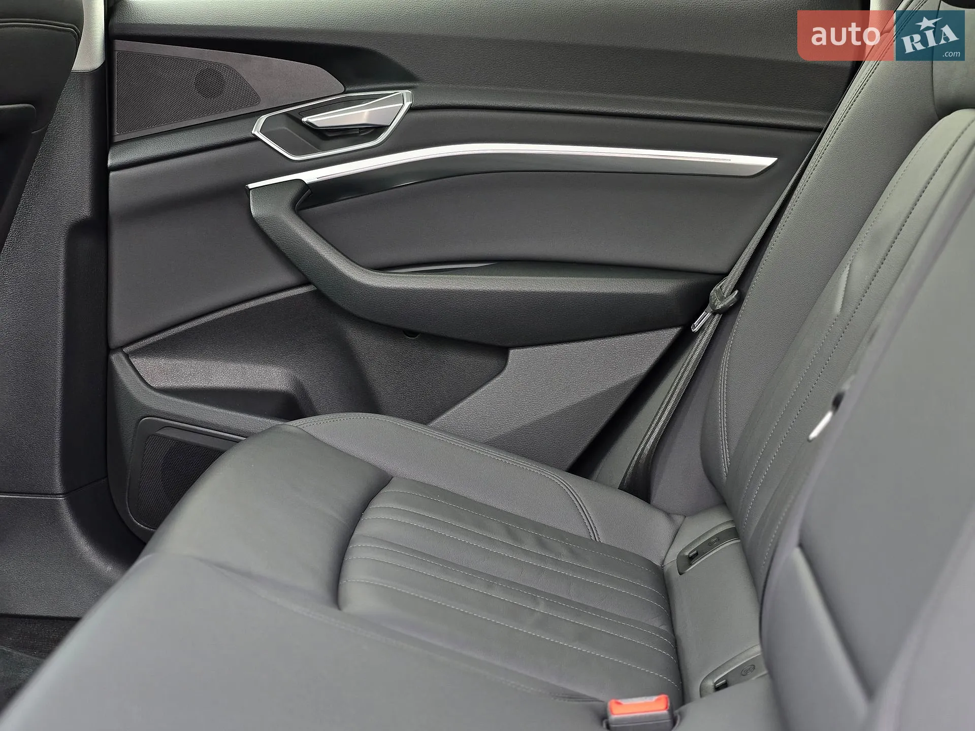 2020 Audi e-tron Sportback - мініатюра 25