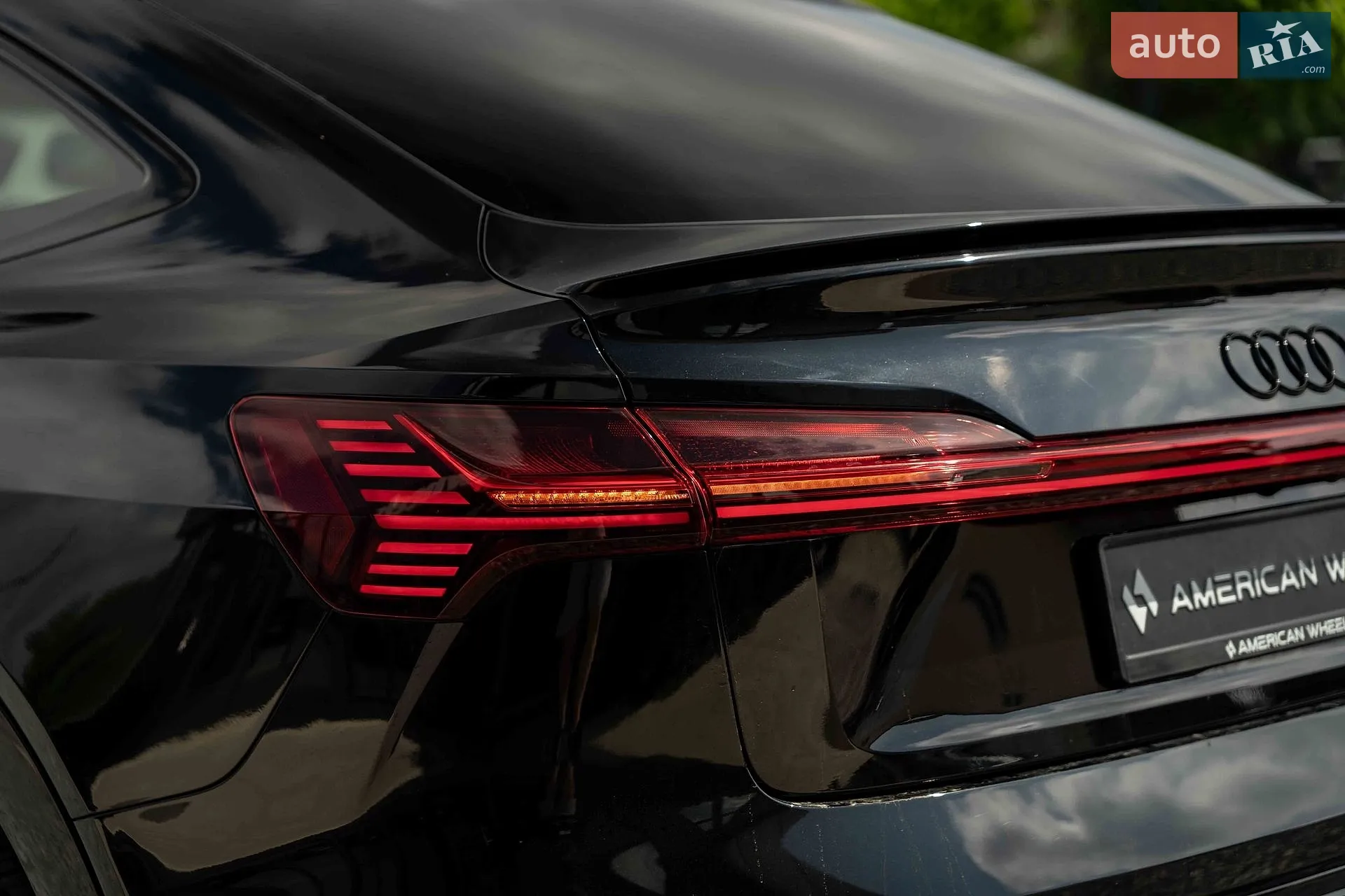 2022 Audi e-tron Sportback - мініатюра 14