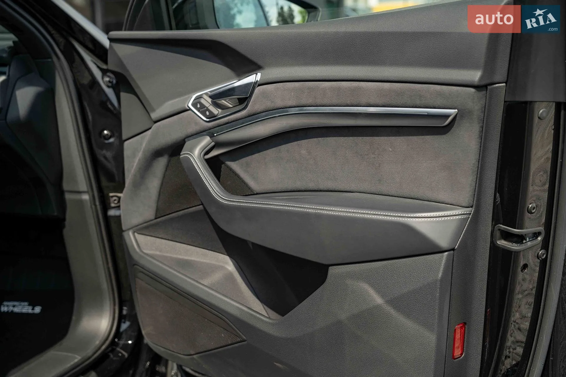 2022 Audi e-tron Sportback - мініатюра 46