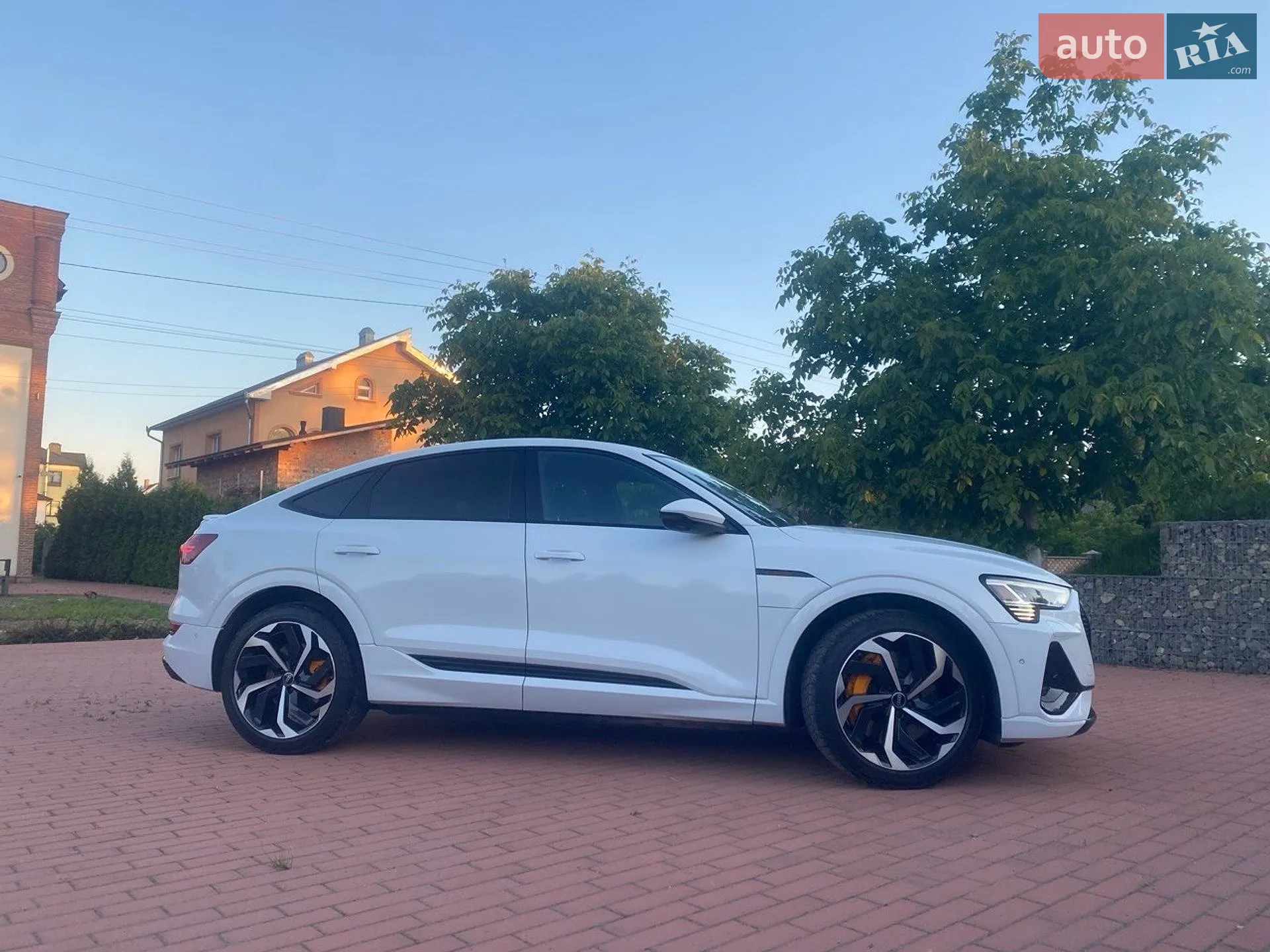 2022 Audi e-tron Sportback - мініатюра 11