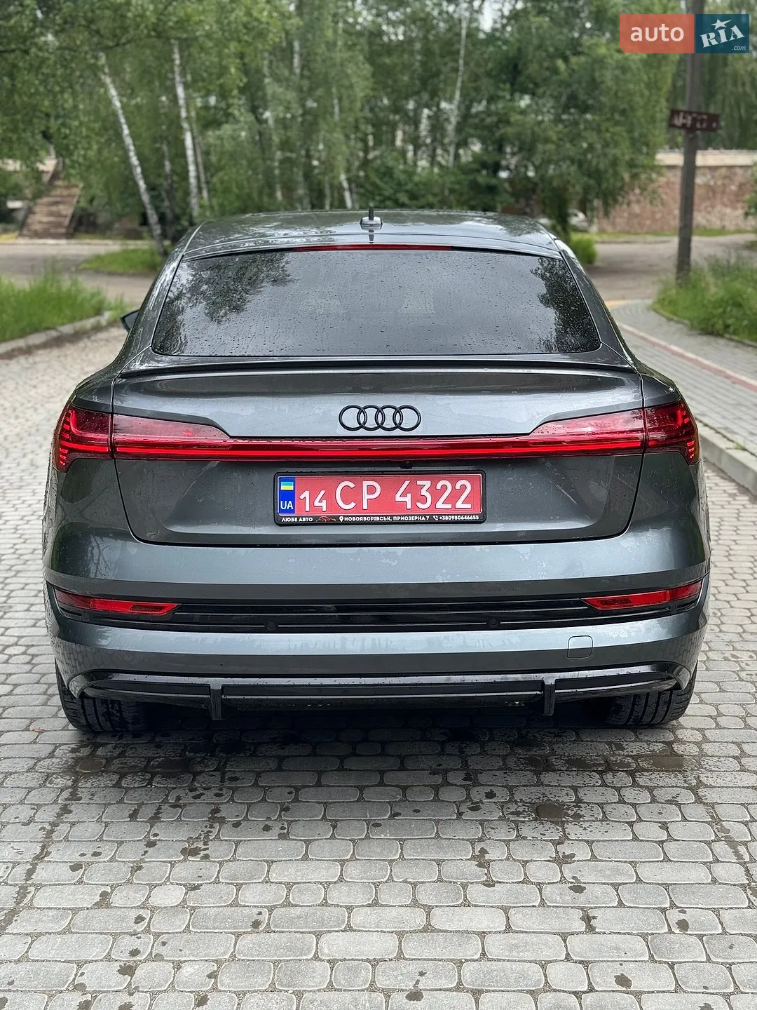 2022 Audi e-tron Sportback - мініатюра 8