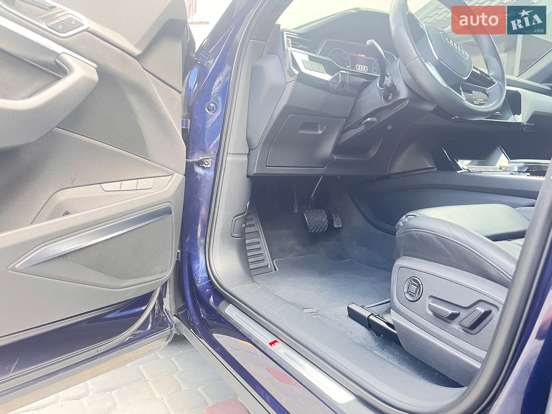 2022 Audi e-tron Sportback - мініатюра 13