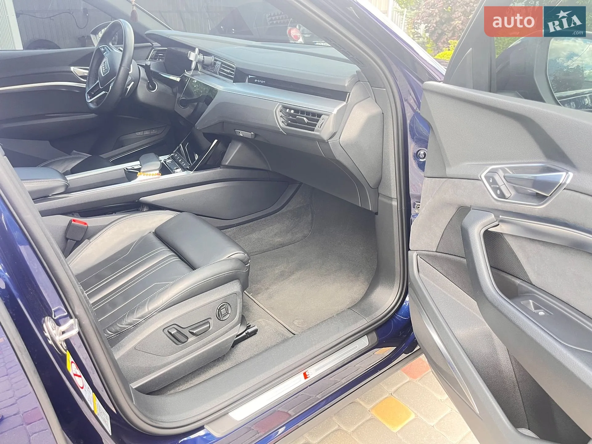 2022 Audi e-tron Sportback - мініатюра 15