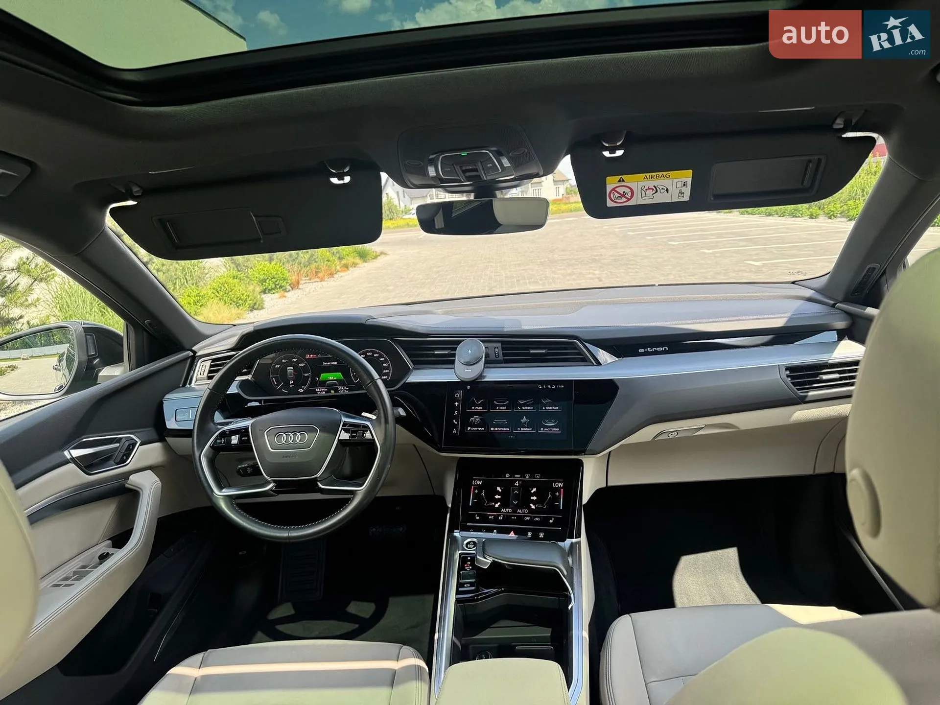 2020 Audi e-tron Sportback - мініатюра 11