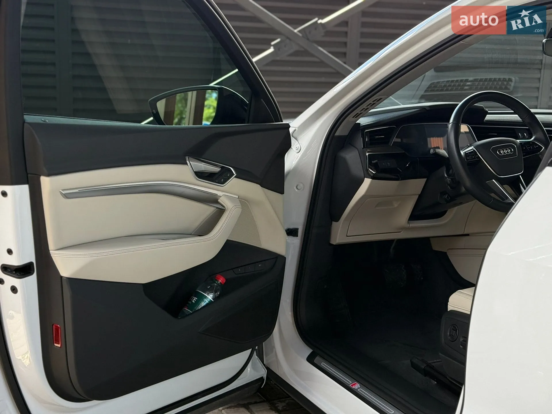 2021 Audi e-tron Sportback - мініатюра 34
