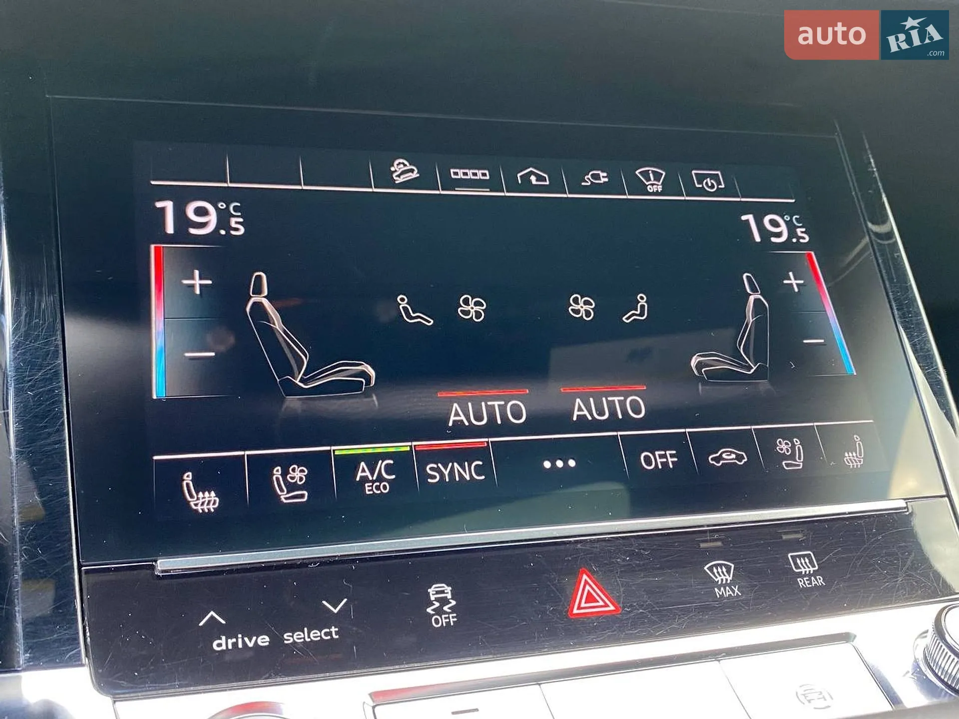 2020 Audi e-tron Sportback - мініатюра 24