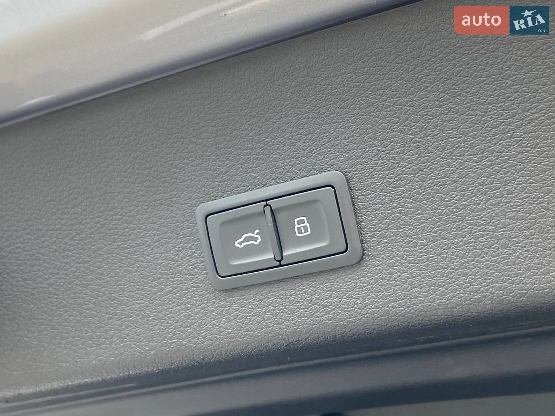 2020 Audi e-tron Sportback - мініатюра 31