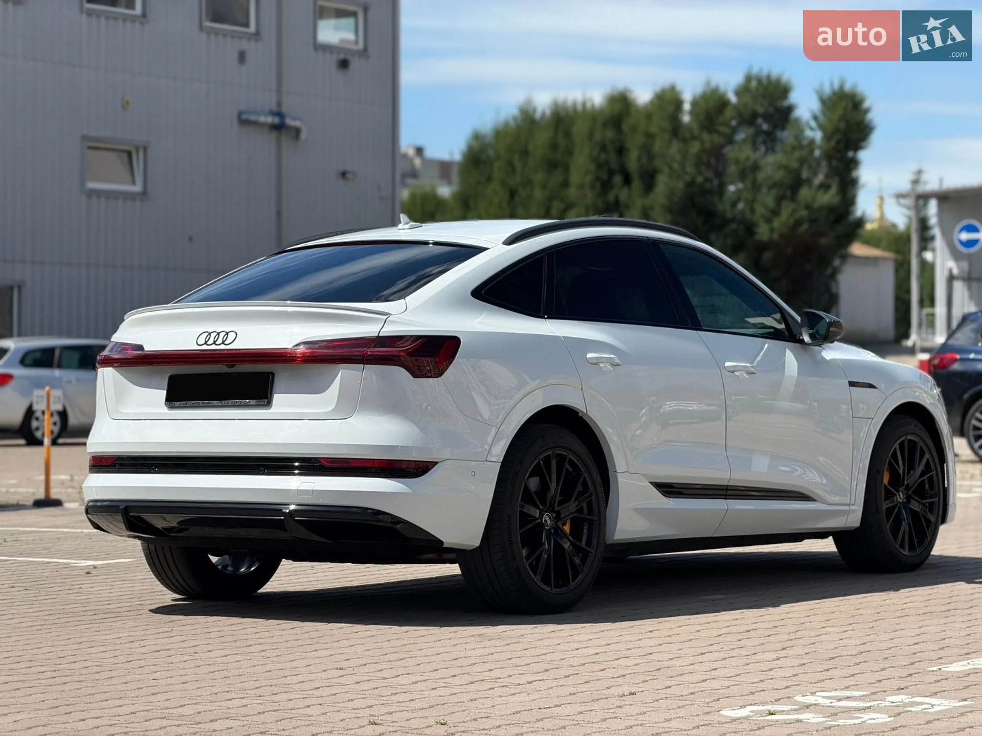 2022 Audi e-tron Sportback - мініатюра 5