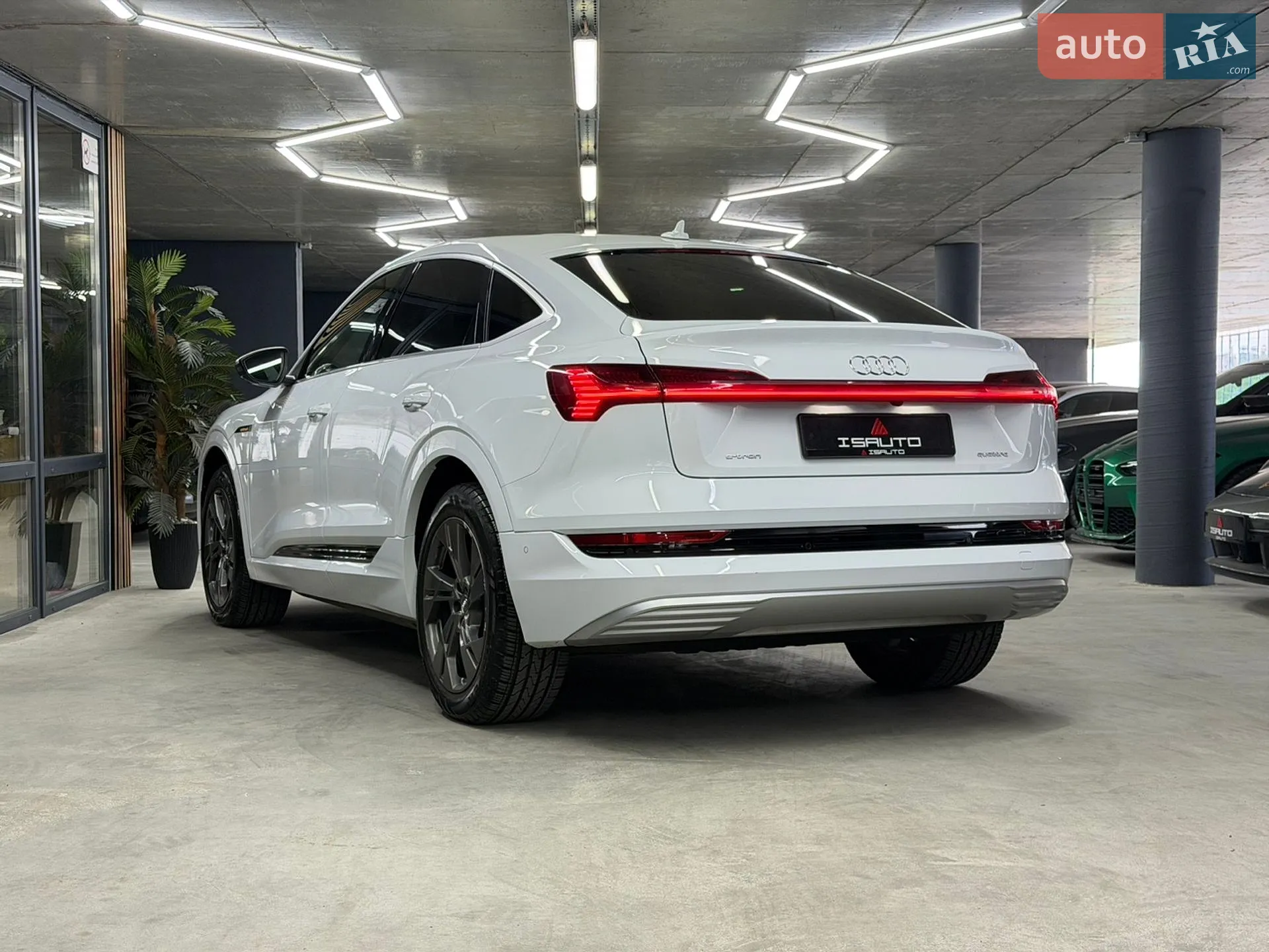 2020 Audi e-tron Sportback - мініатюра 11
