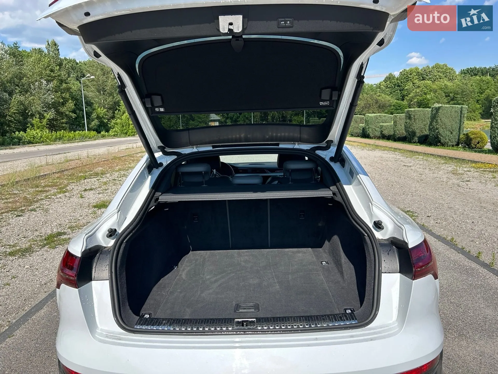 2020 Audi e-tron Sportback - мініатюра 20