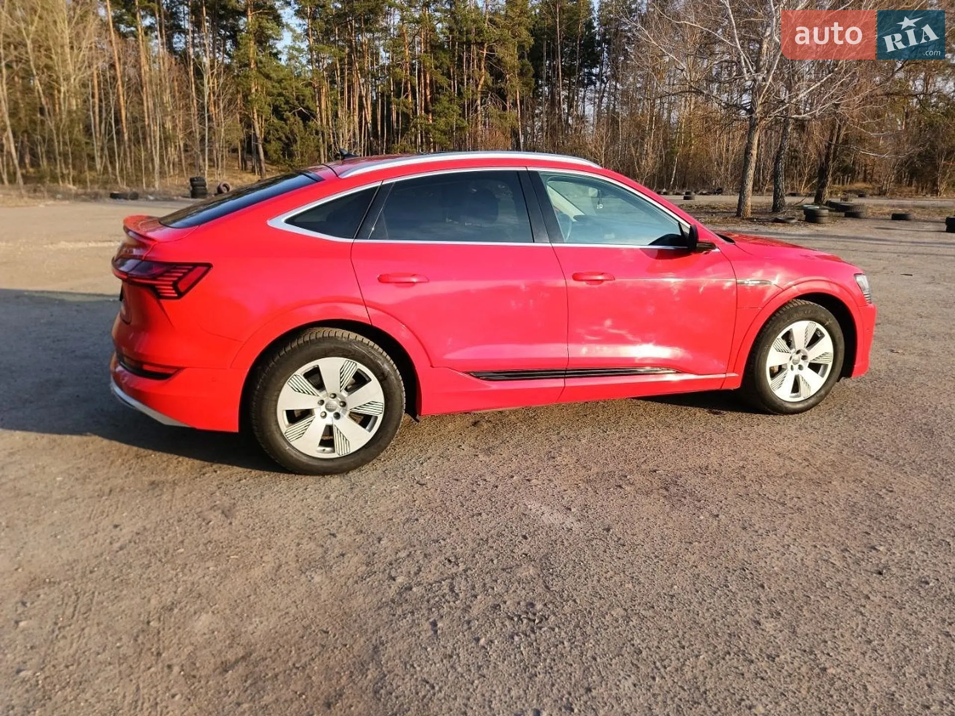 2020 Audi e-tron Sportback - мініатюра 17