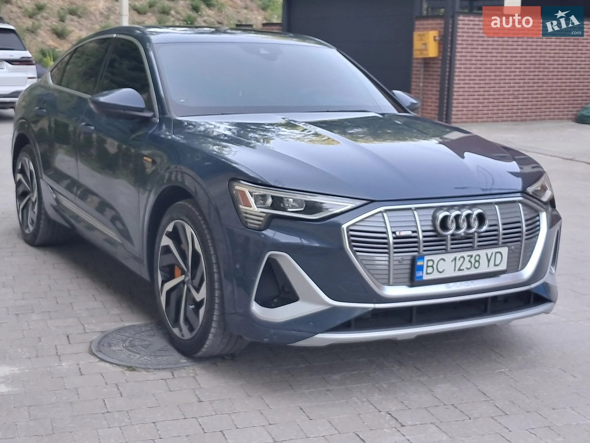 2020 Audi e-tron Sportback - мініатюра 3